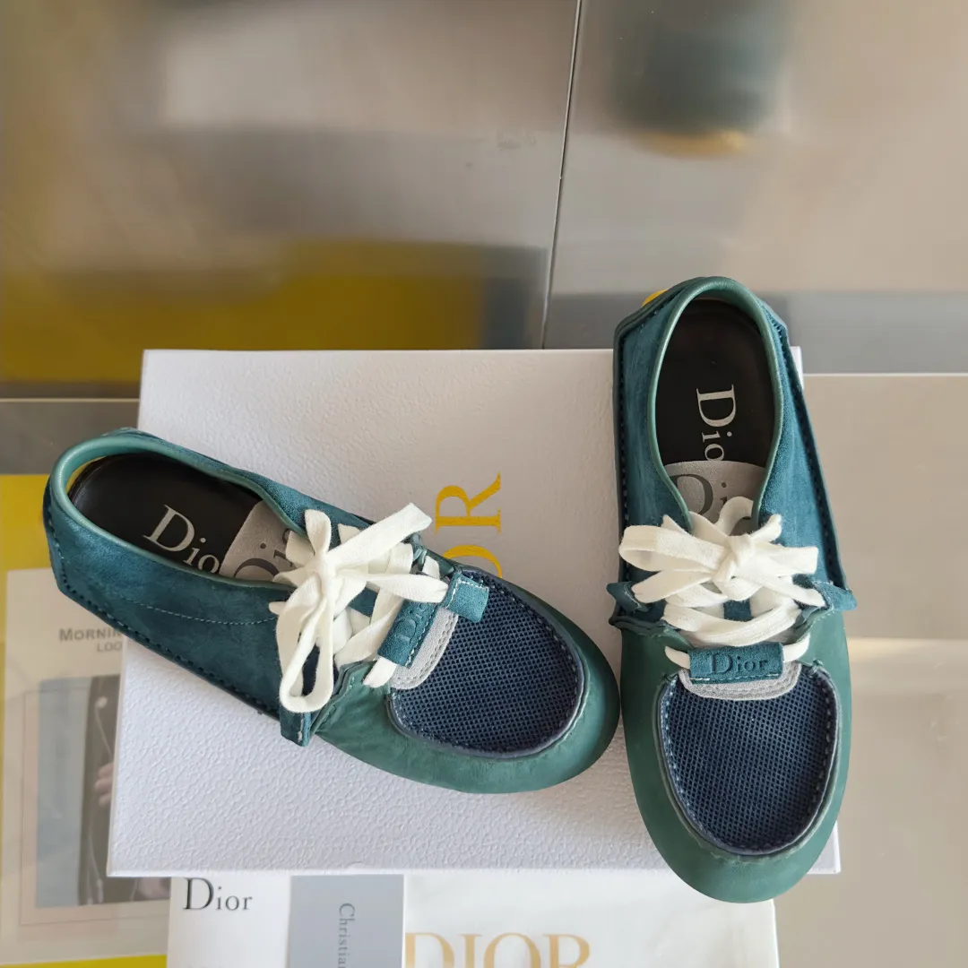 Men's shoes 💰640 Top version: Couple's Dior Roadie Series Catwalk Couple's Handmade Casual Sports Shoes Delivery Counter Exquisite Packaging🛍📦 ▪️Fabric: Original custom imported first-layer cowhide ▪️Inner lining: Original custom leather lining ▪️Sole: Original molded anti-slip rubber material ▪️Sole thickness: 2CM ▪️Size: Women's 35-40 / Men's 39-45